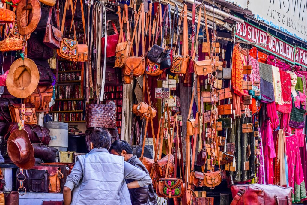 People are shopping in Jaipur Bazar.