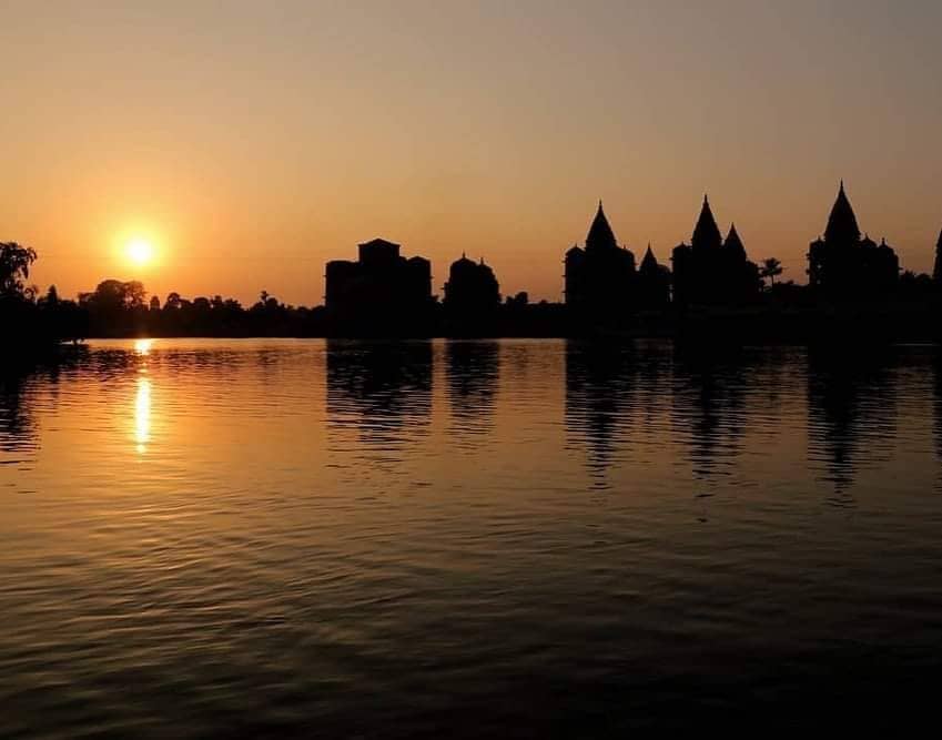 Sunrise at Betwa River.