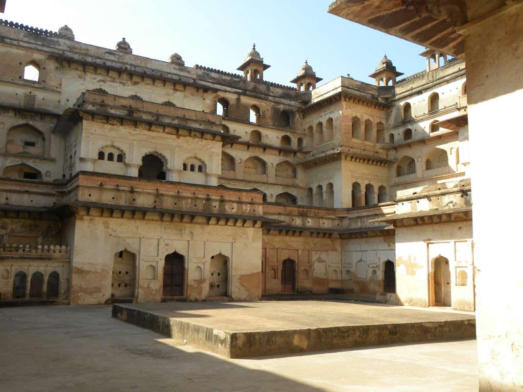 Raja Mahal Architecture in Orchha fort Complex
