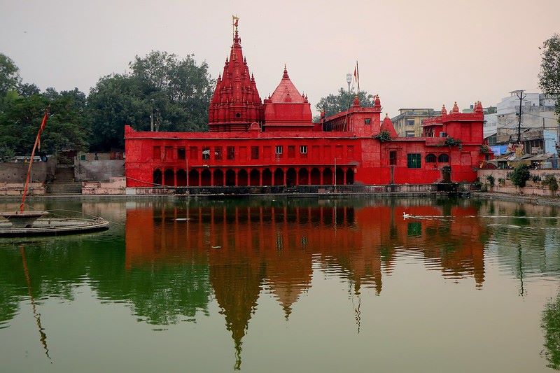 Durga Temple Varanasi, along with durga kund